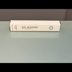 Monat Eye Wonder Brand New